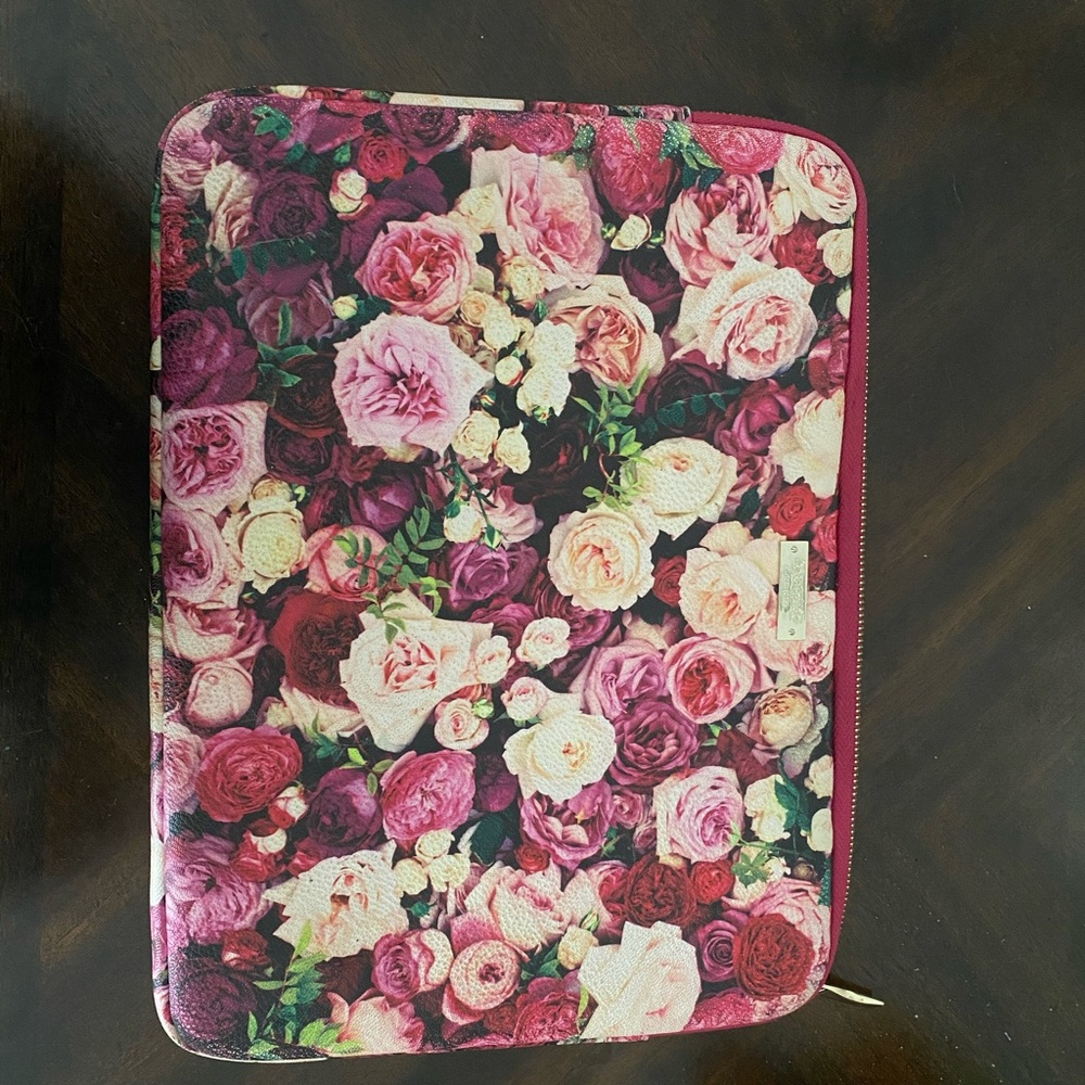 Floral laptop case